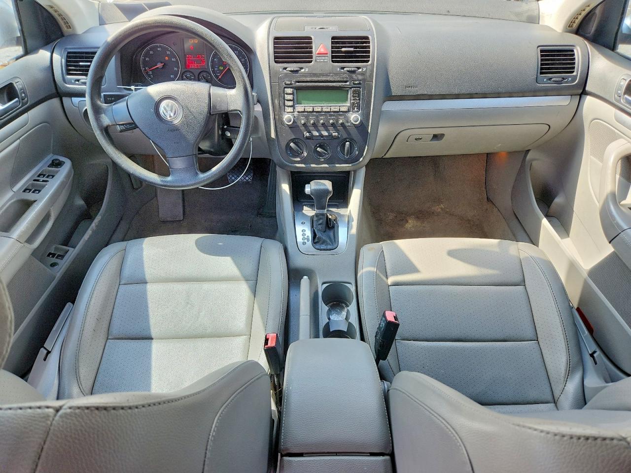 2006 Volkswagen Jetta 2.5 Option Package 1 Серебряный vin: 3VWSF71K76M771638