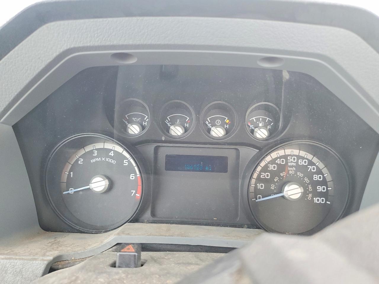 2013 Ford F250 Super Duty White vin: 1FTBF2A6XDEB44444