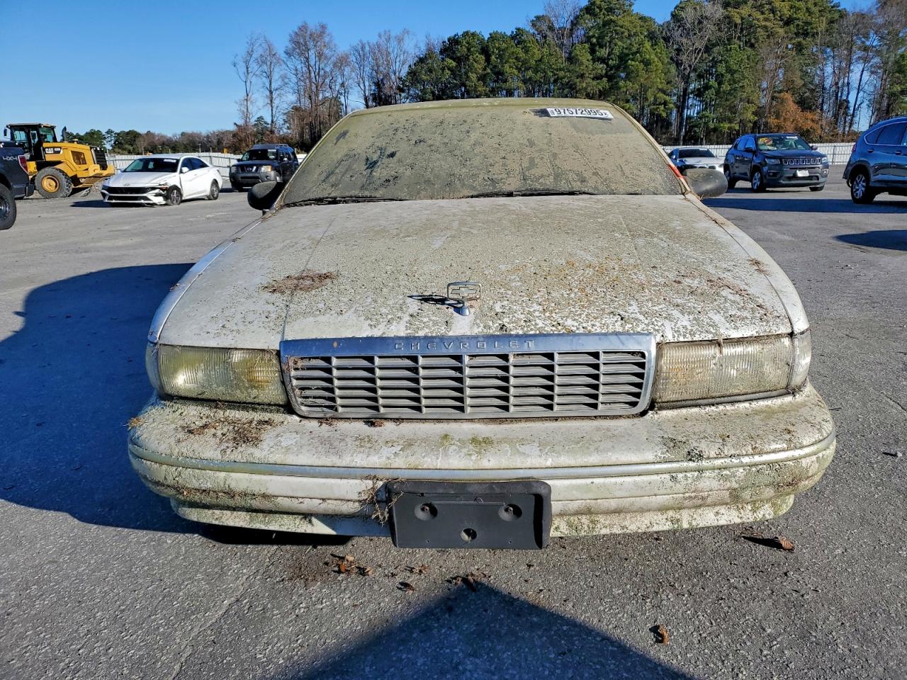 1996 Chevrolet Caprice Classic White vin: 1G1BL52W7TR185008