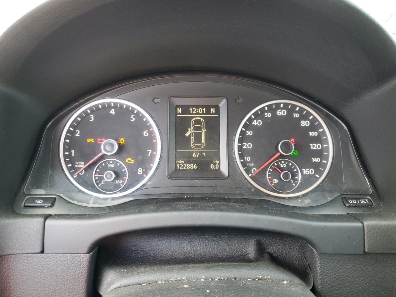 2012 Volkswagen Tiguan S Серый vin: WVGBV7AXXCW078507