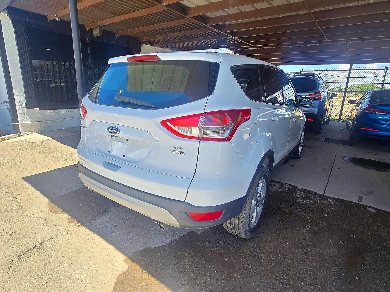 2014 Ford Escape Se White vin: 1FMCU9GX9EUA83206