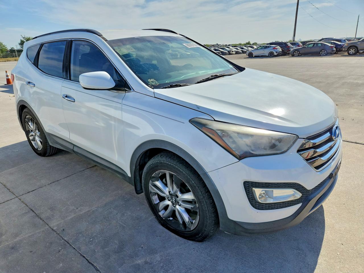 2013 Hyundai Santa Fe Sport 2.0t White vin: 5XYZU3LA9DG086572