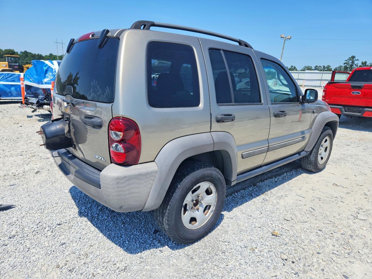 2006 Jeep Liberty Sport Золотой vin: 1J4GL48K76W241637