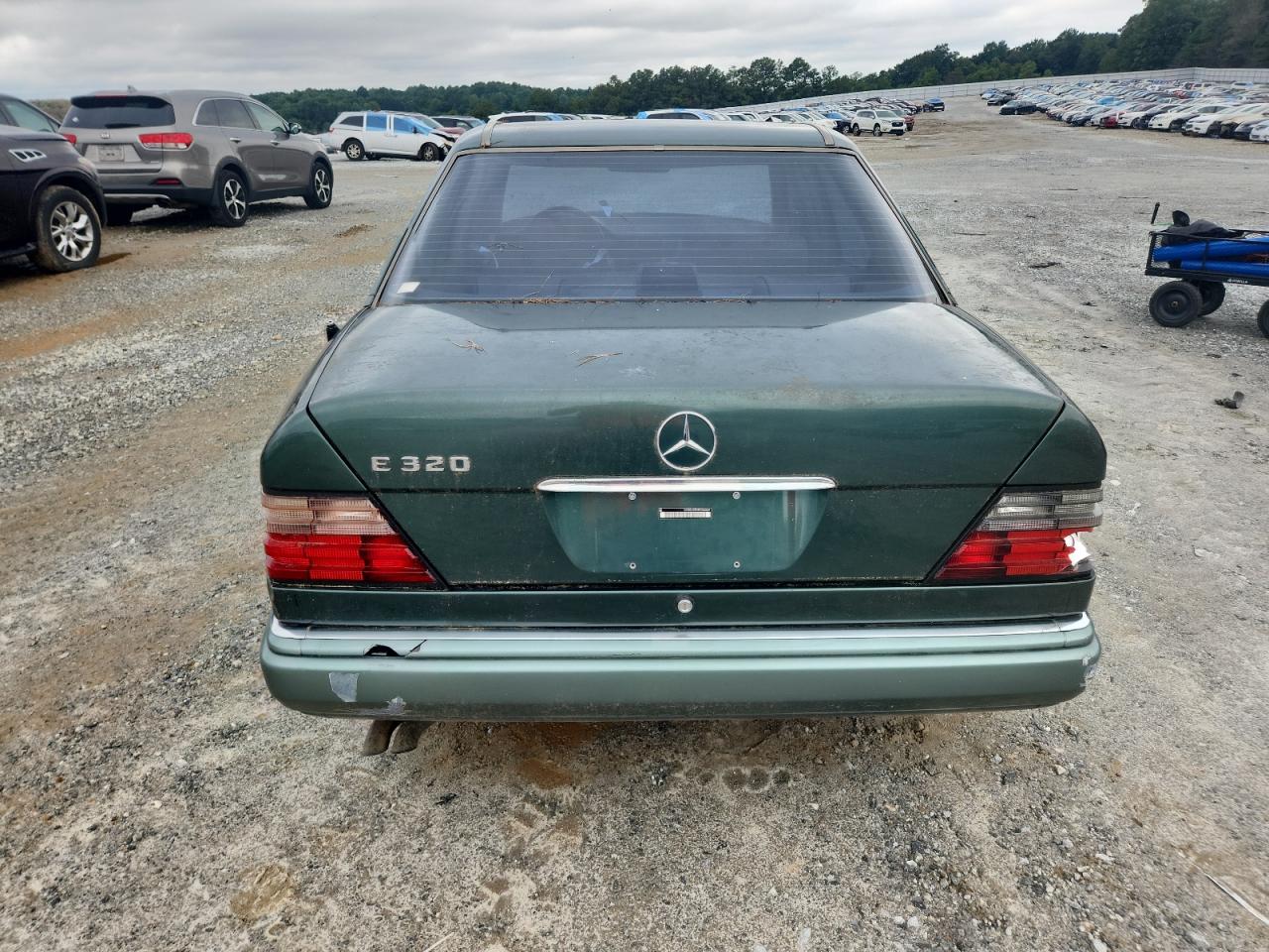 1994 Mercedes-benz E 320 Green vin: WDBEA32E4RC066669