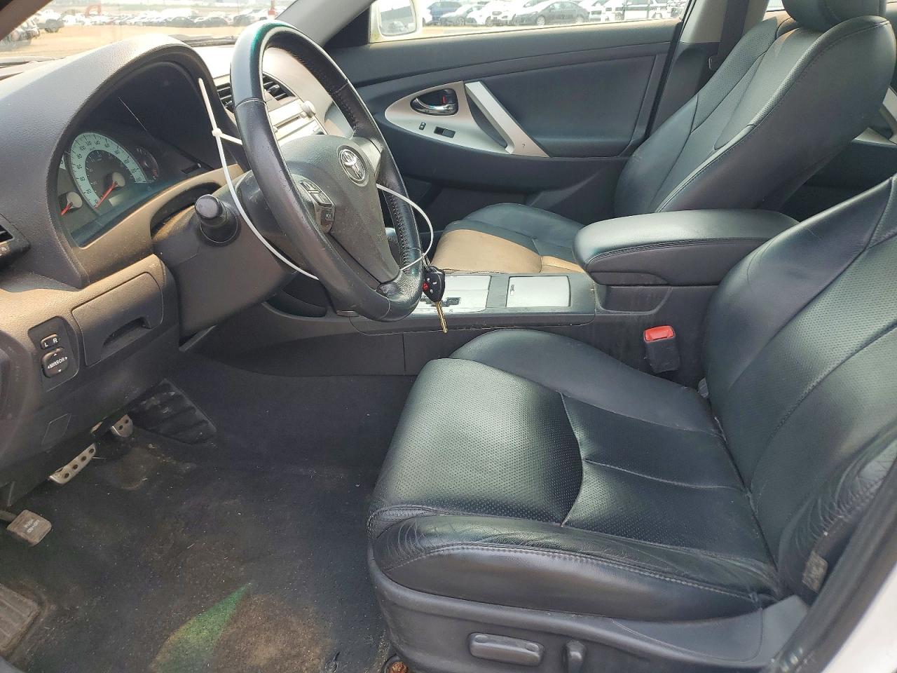 2008 Toyota Camry White vin: 4T1BE46K38U771868