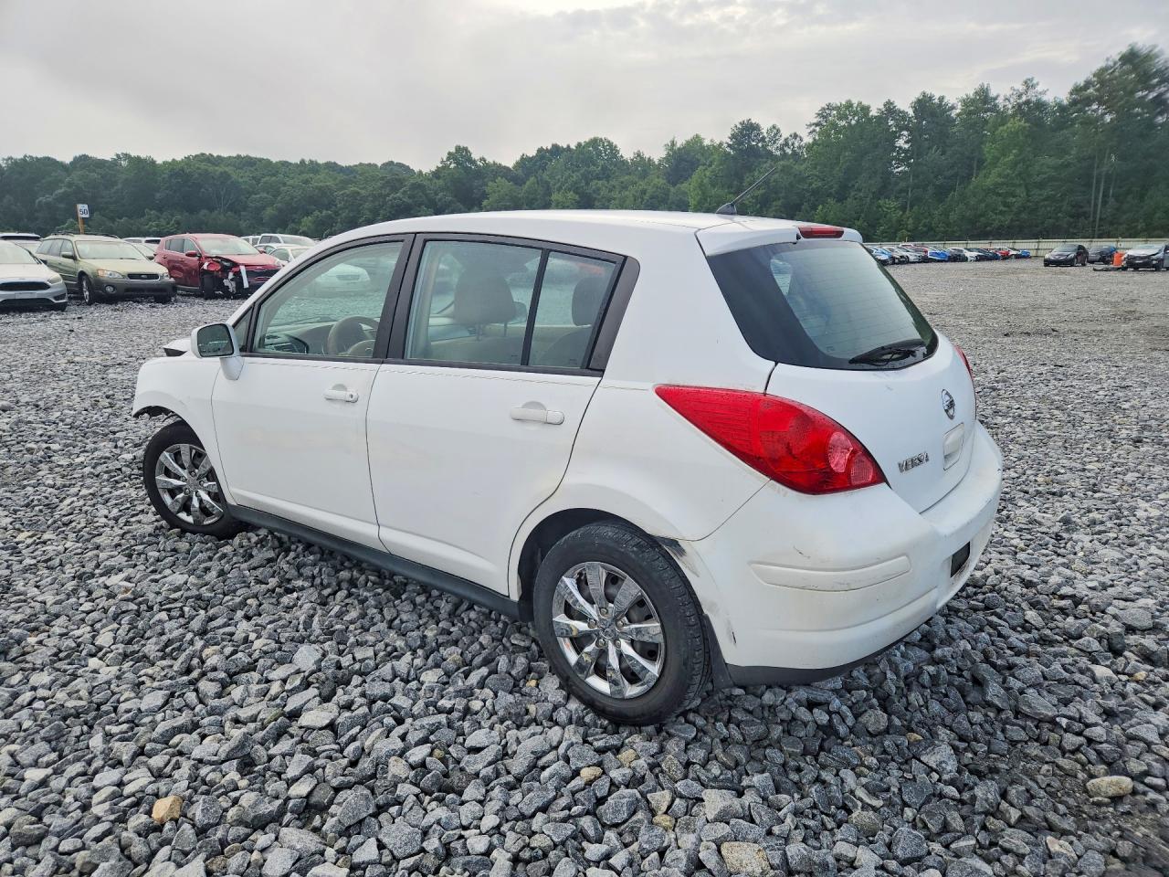 2008 Niss Versa S White vin: 3N1BC13E38L427509