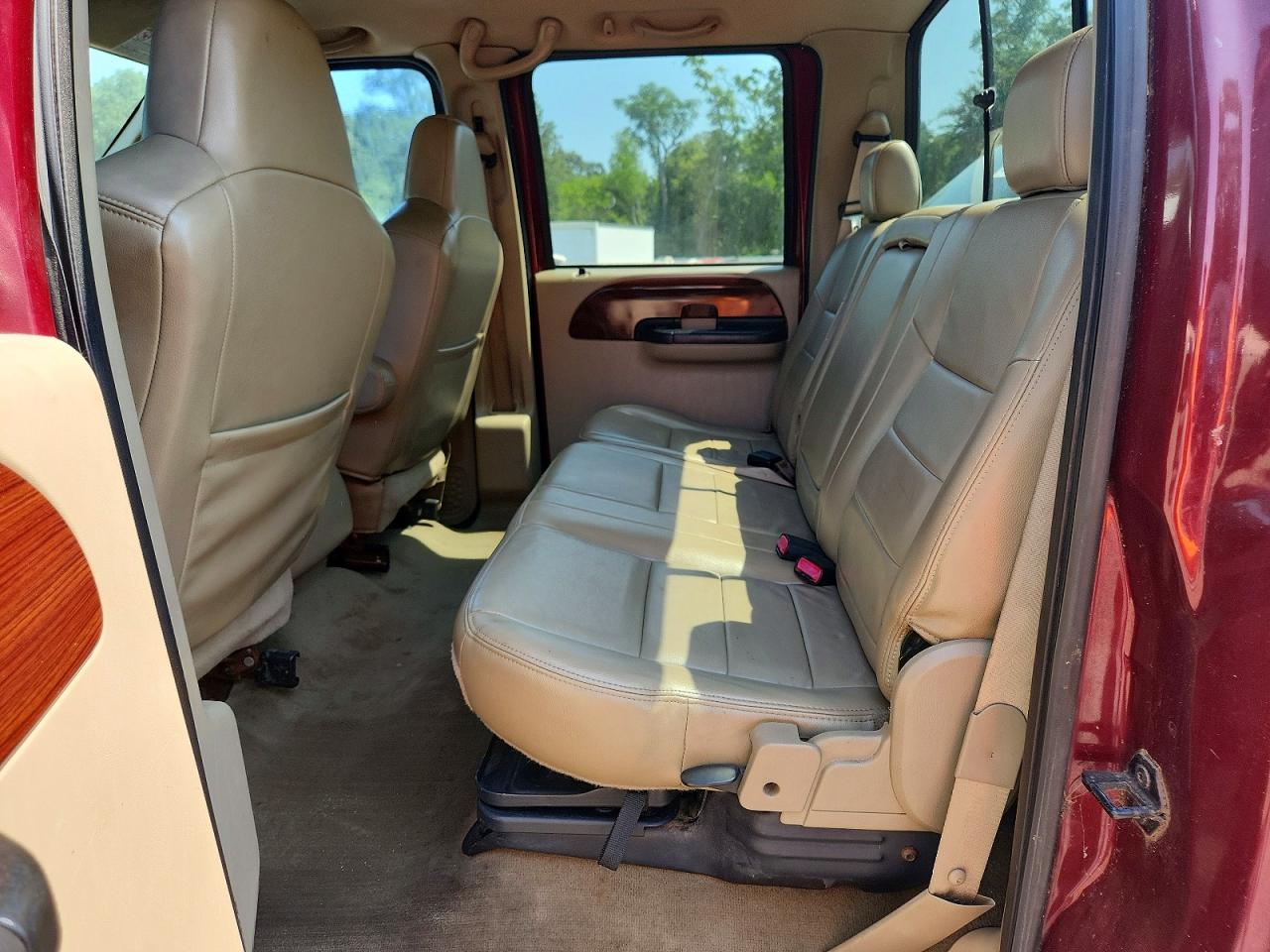 2005 Ford F350 Super Duty Maroon vin: 1FTWW33P45EA64491
