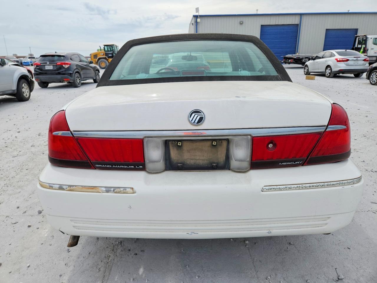2001 Mercury Grand Marquis Ls White vin: 2MEFM75W41X620999