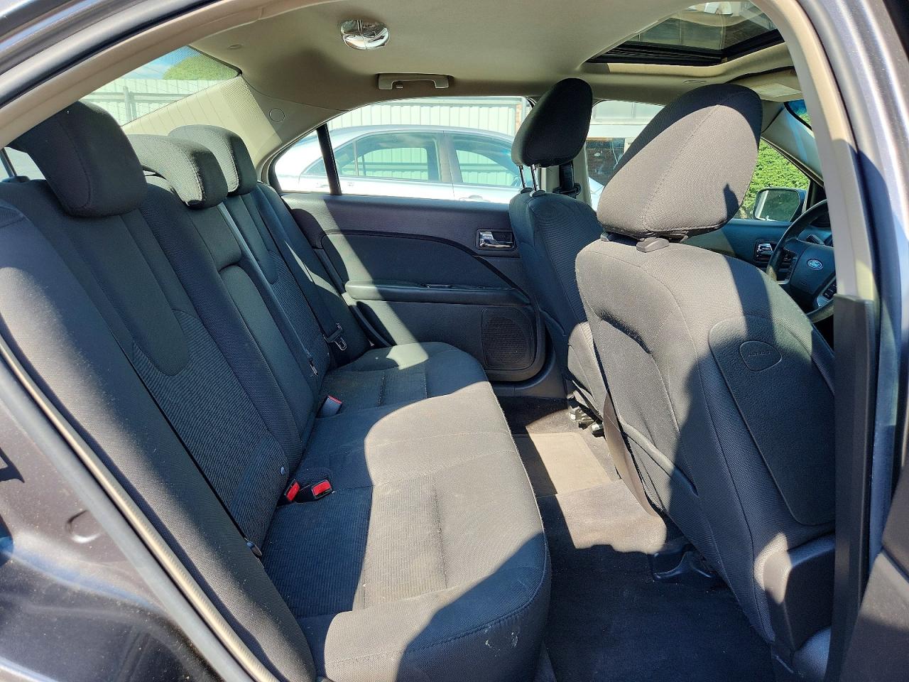 2010 Ford Fusion Se Silver vin: 3FAHP0HG5AR337237