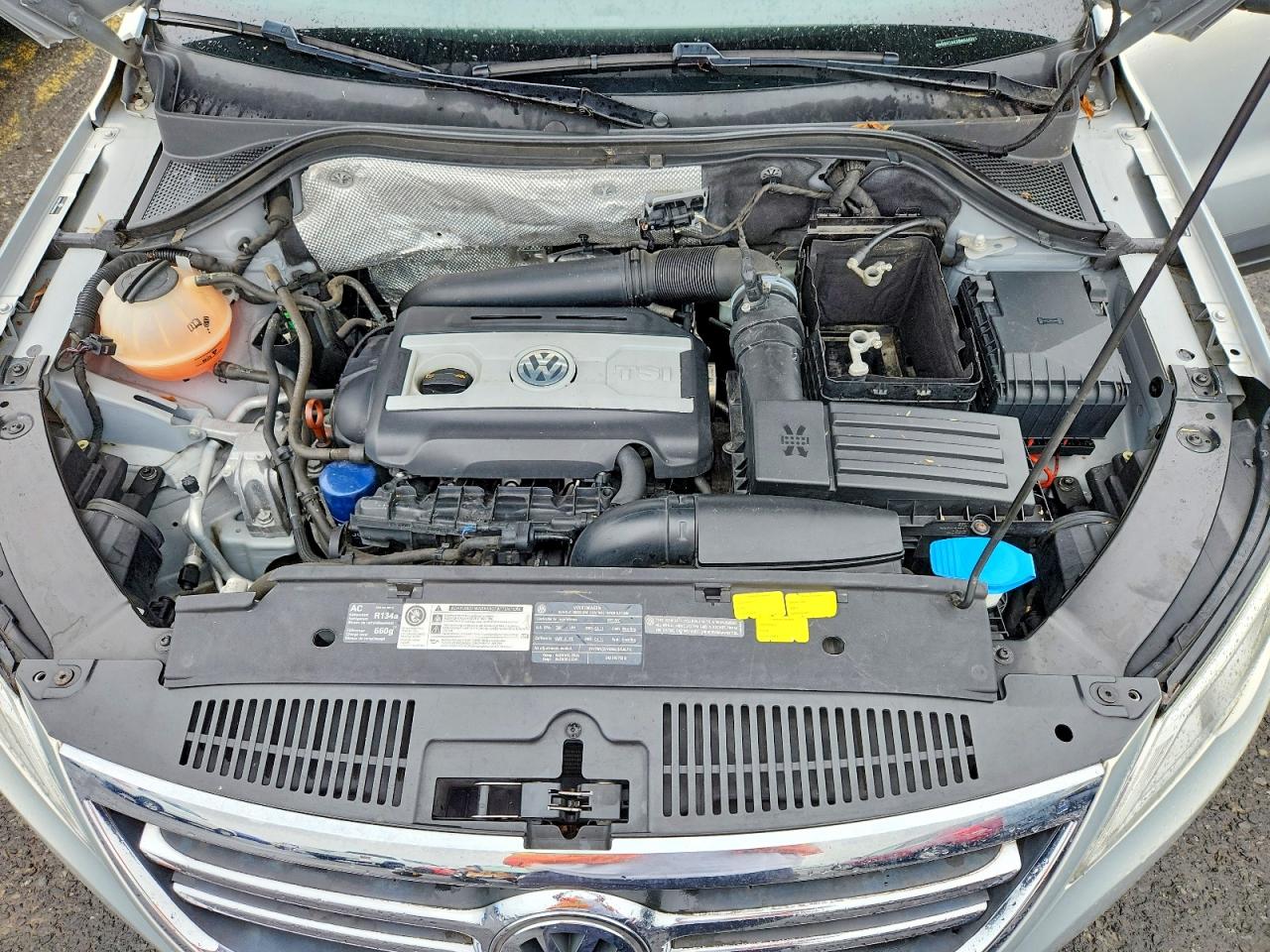 2011 Volkswagen Tiguan S Silver vin: WVGBV7AX2BW536393