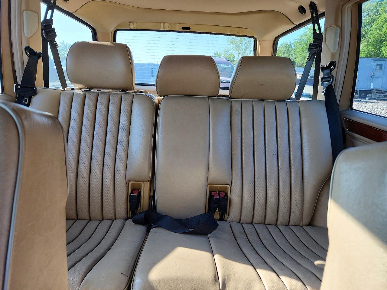 1995 Mercedes-benz E 320 Beige vin: WDBEA92E4SF319352
