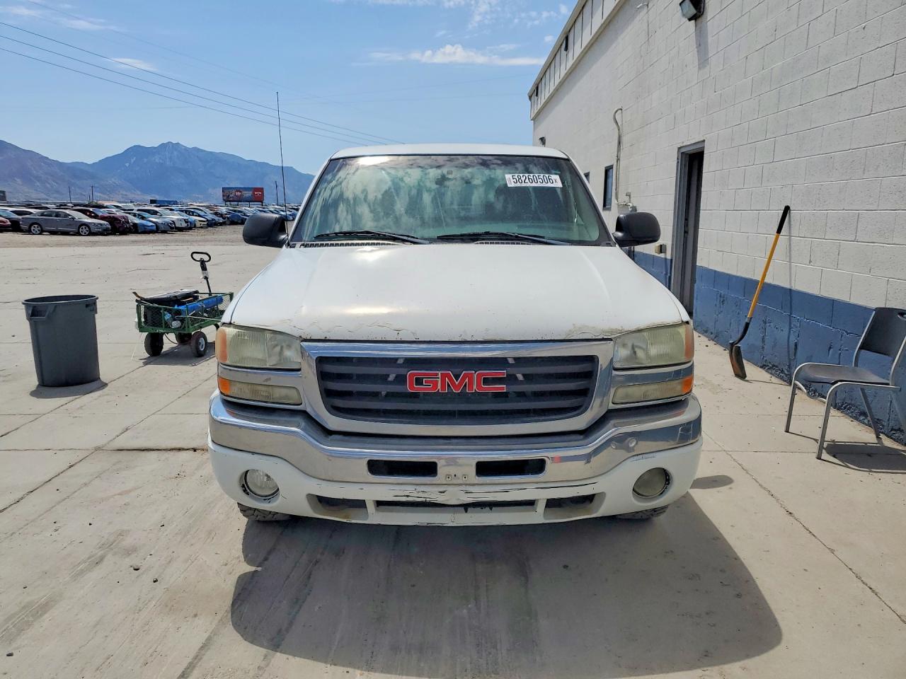 2004 Gmc New Sierra K1500 White vin: 1GTEK19T84Z191574