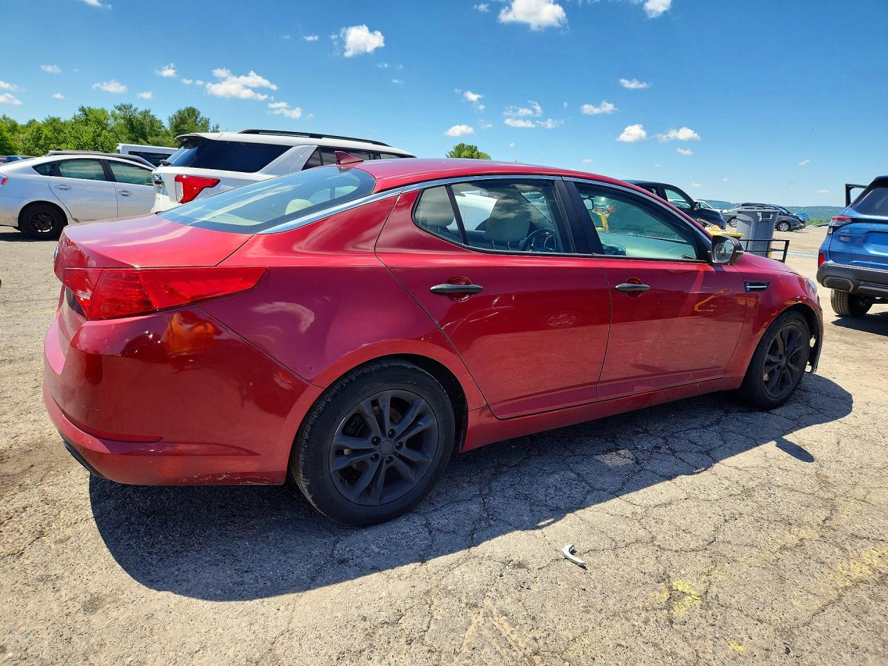 2012 Kia Optima Lx Красный vin: 5XXGM4A75CG039336