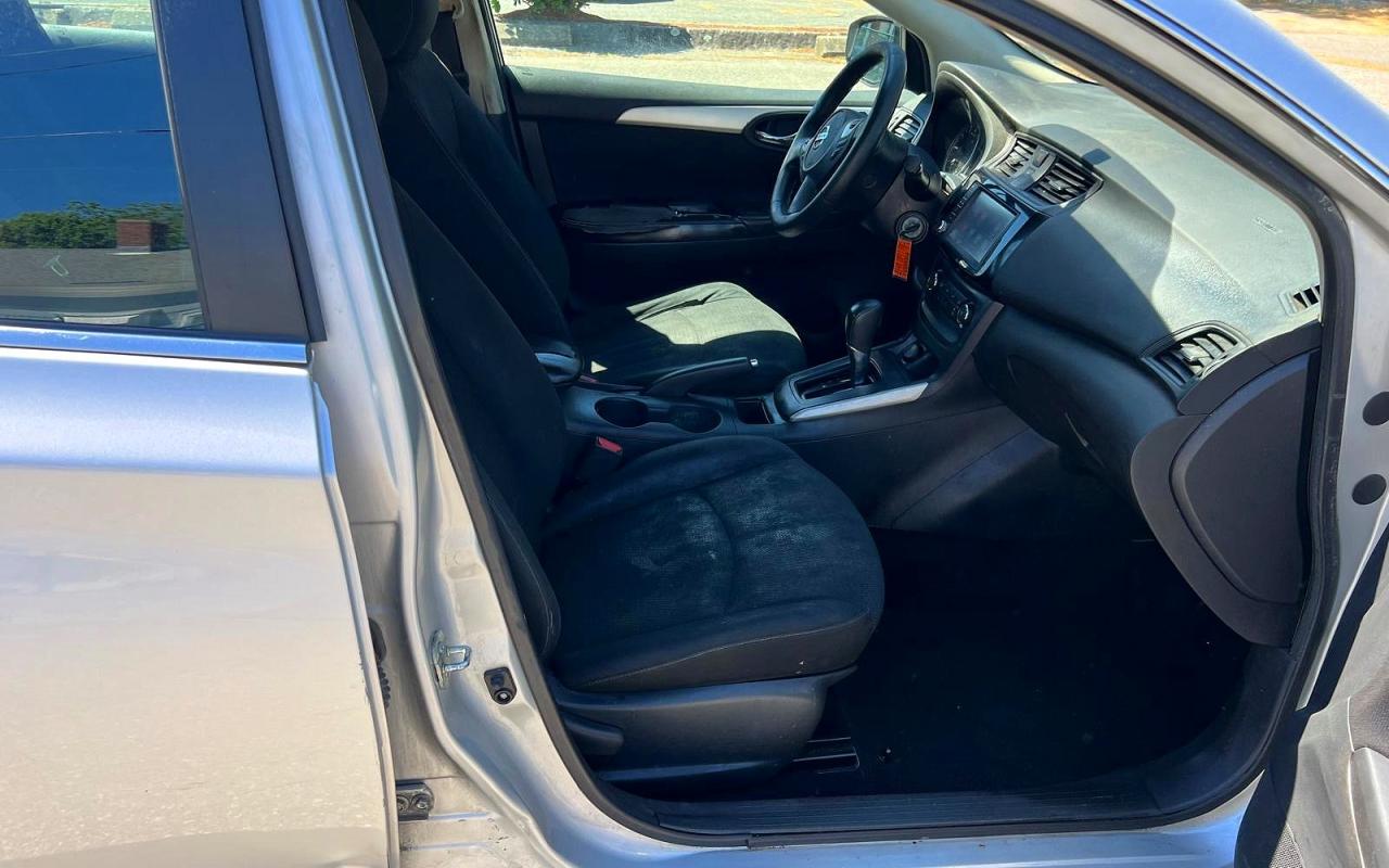 2019 Nissan Sentra S Серебряный vin: 3N1AB7AP0KY443070