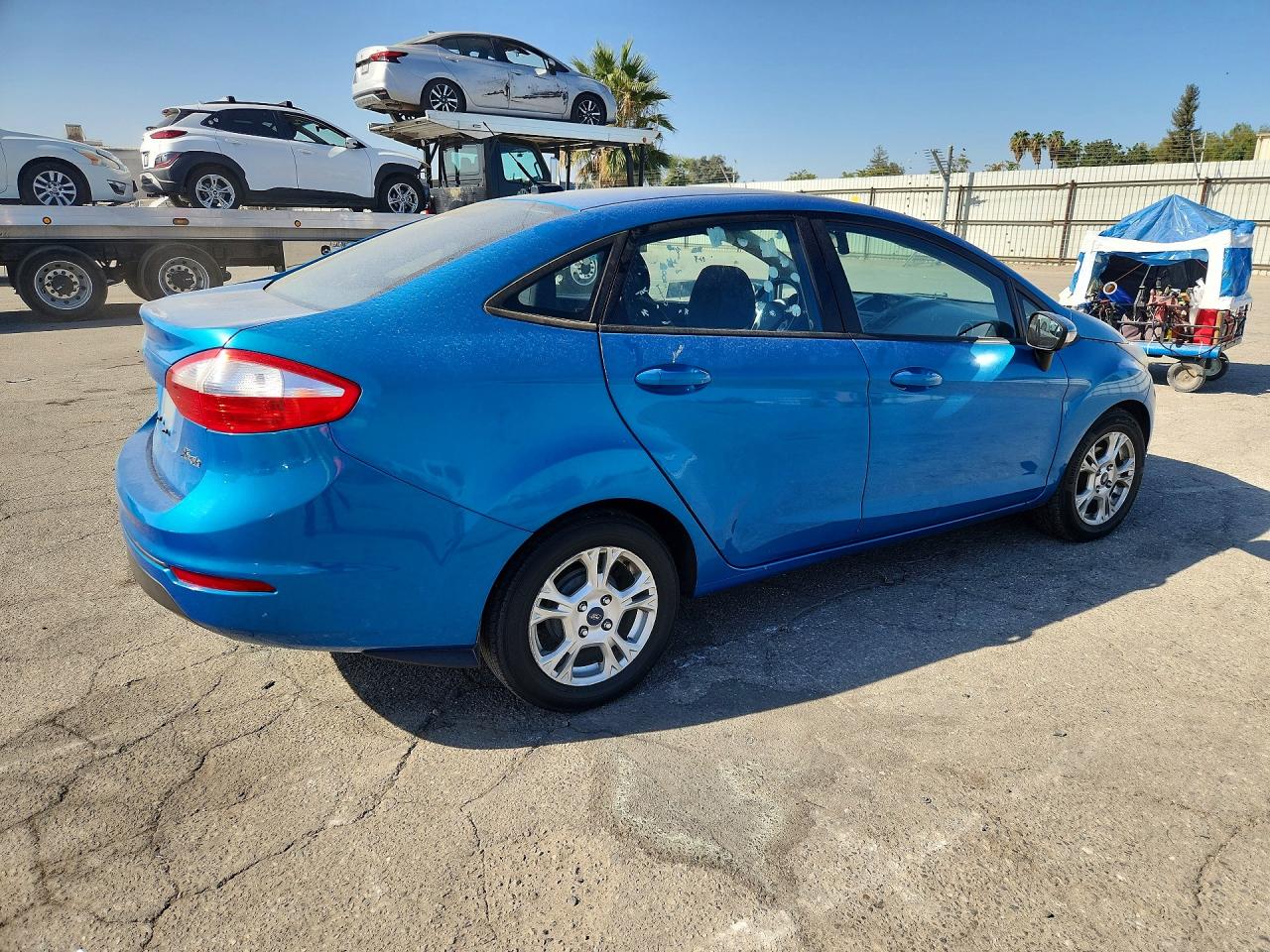 2014 Ford Fiesta Se Синий vin: 3FADP4BJ9EM111053