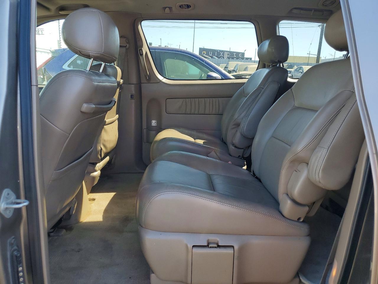 1999 Toyota Sienna Xle Tan vin: 4T3ZF13C9XU112285