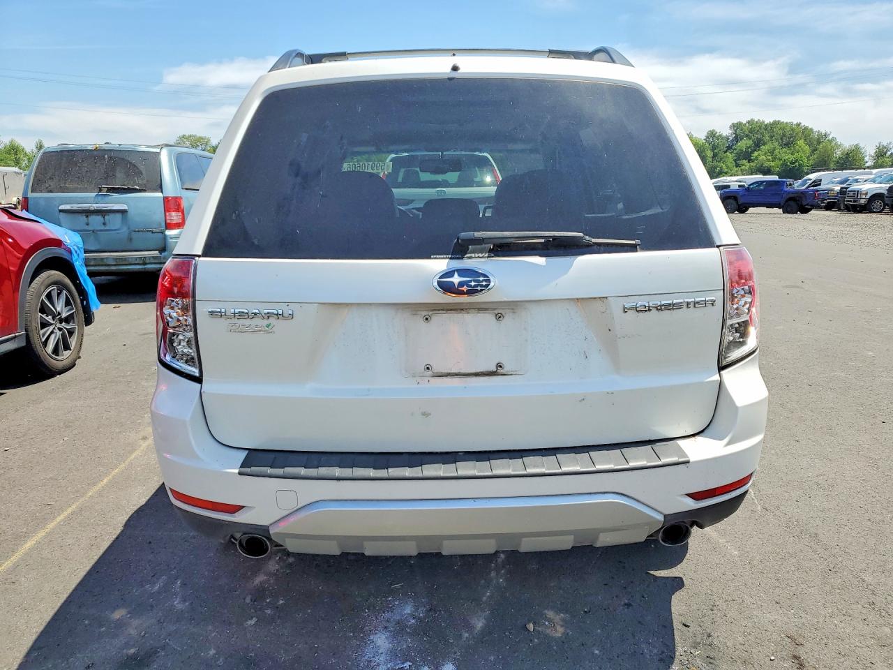 2009 Subaru Forester 2.5x Limited White vin: JF2SH64689H747199