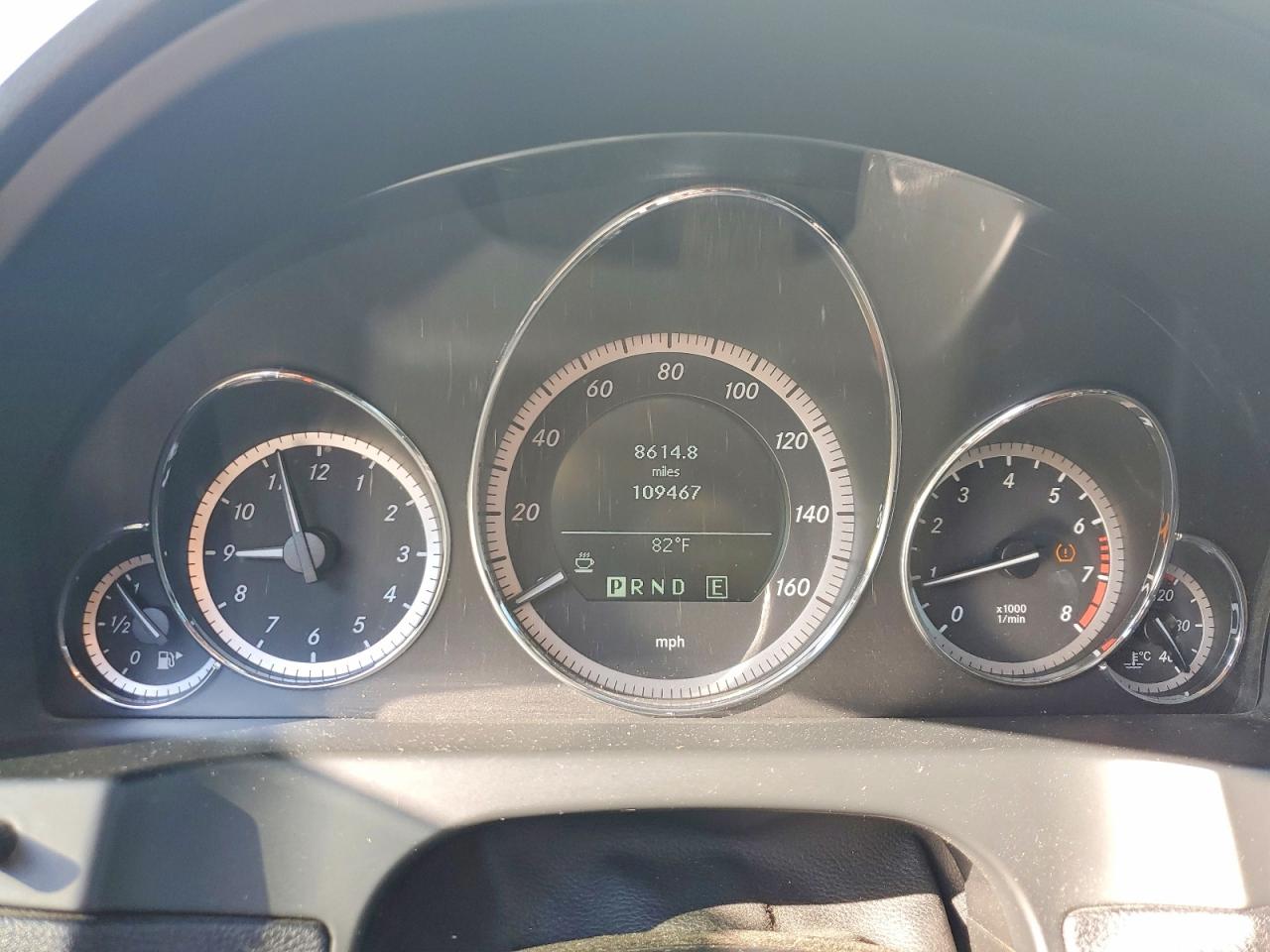 2011 Mercedes-benz E 350 White vin: WDDKK5GFXBF106648