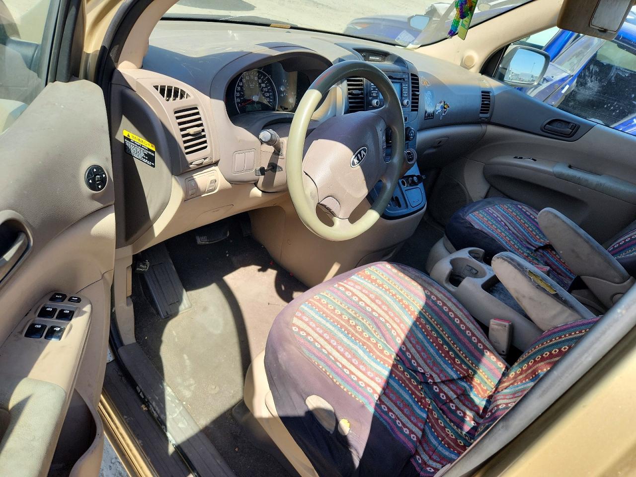 2010 Kia Sedona Lx Gold vin: KNDMG4C35A6354072