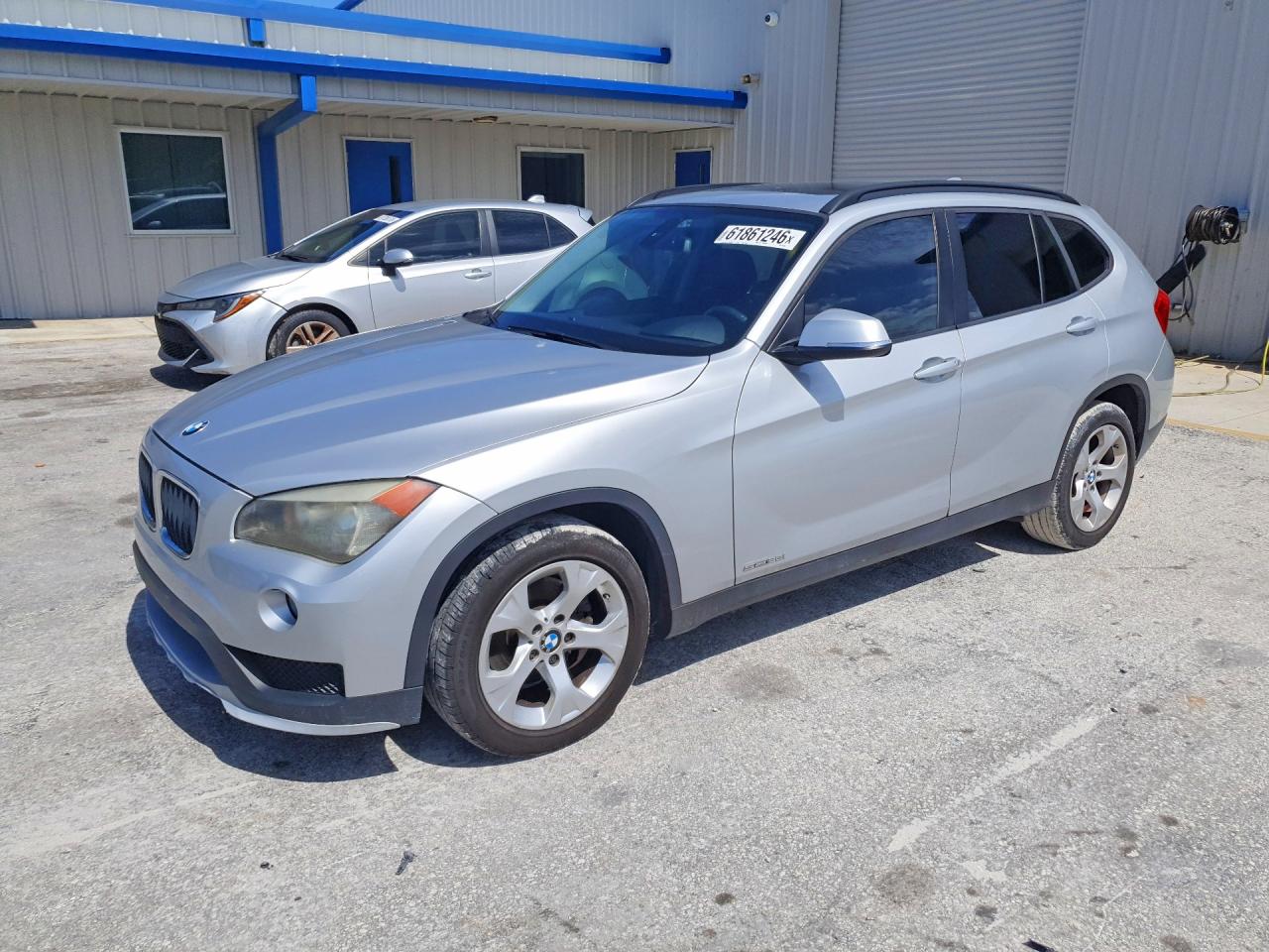 2015 Bmw X1 Sdrive28i Серебряный vin: WBAVM1C54FV316422