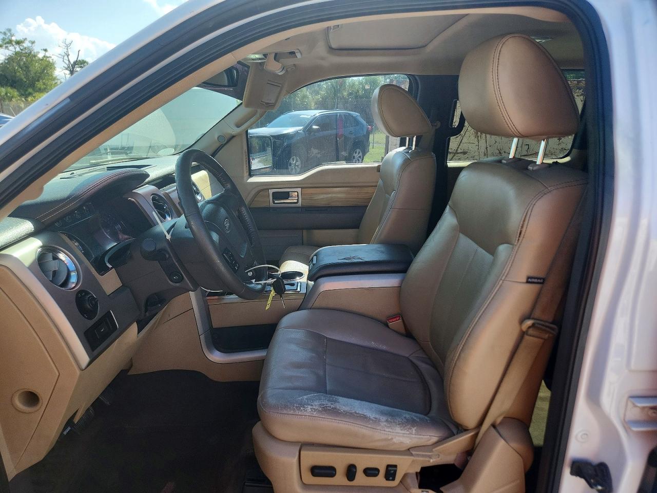 2011 Ford F150 Supercrew White vin: 1FTFW1EFXBFA55115
