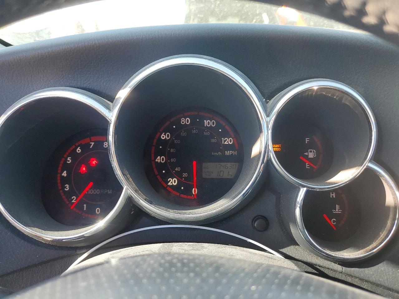 2005 Toyota Matrix Xr Белый vin: 2T1KR32E65C464464