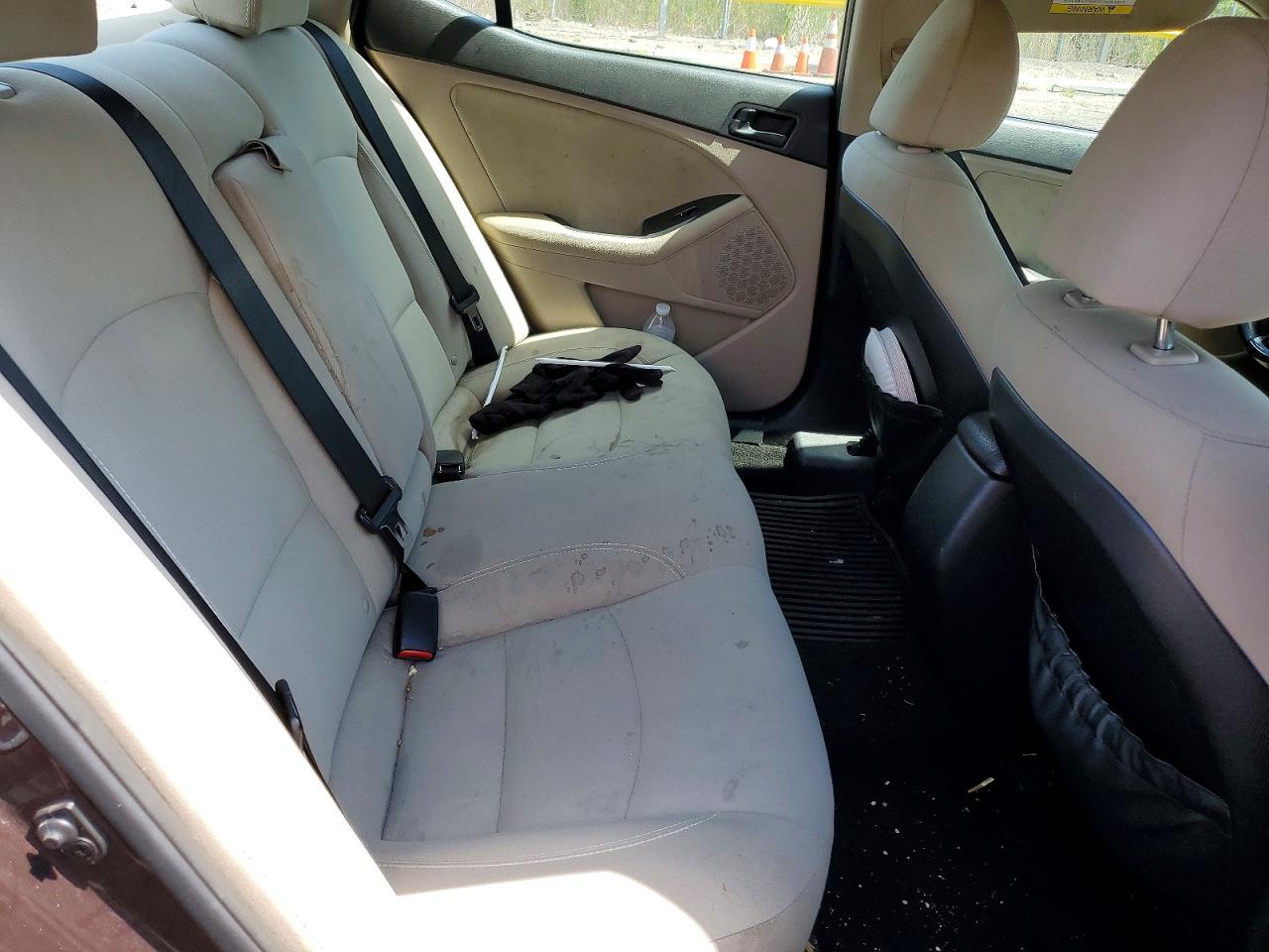 2015 Kia Optima Lx Коричневый vin: 5XXGM4A75FG470425