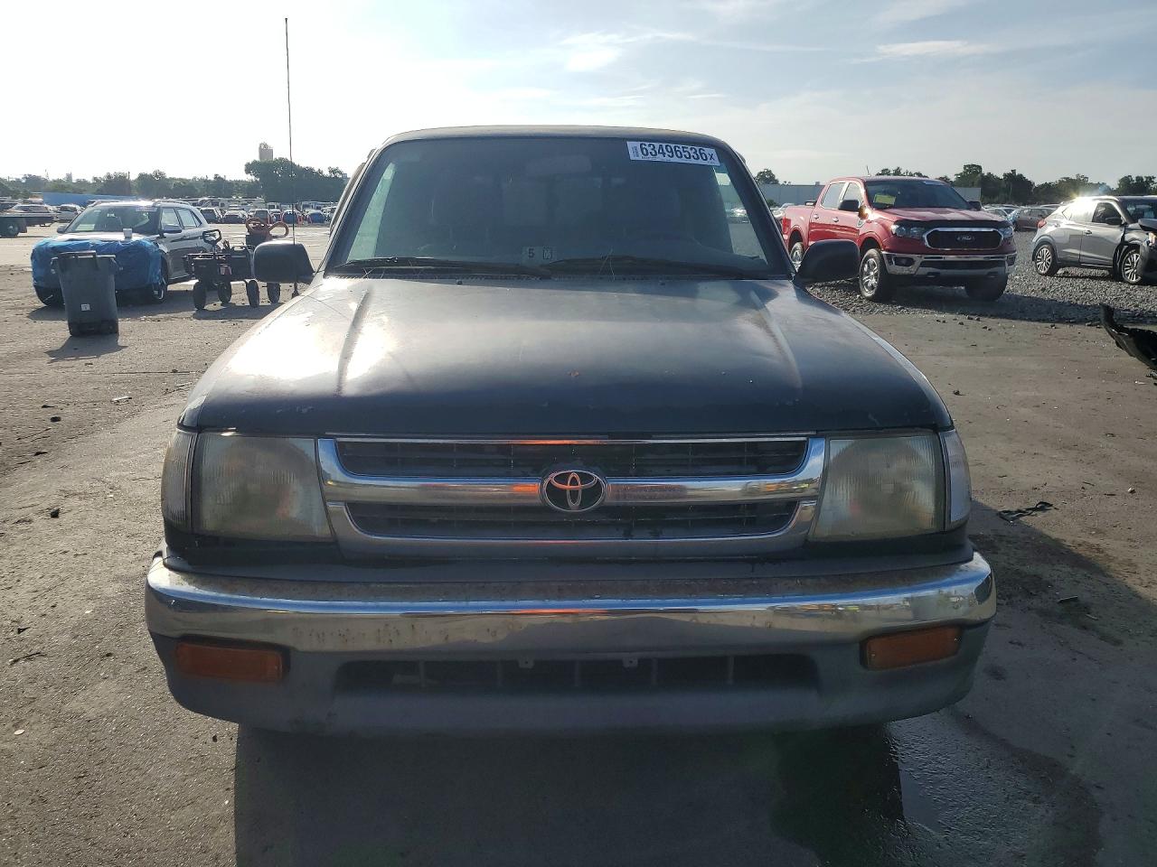 1998 Toyota Tacoma Base Green vin: 4TAVL52N4WZ038575