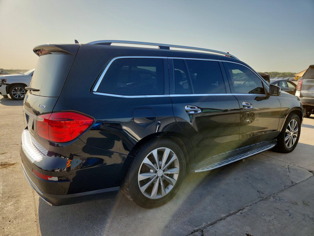 2014 Mercedes-benz Gl 450 4matic Черный vin: 4JGDF7CE4EA414590
