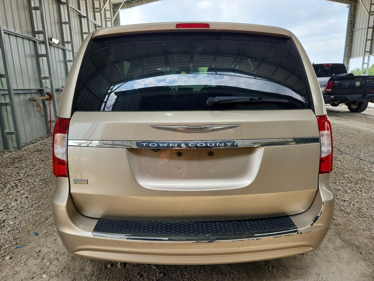 2012 Chrysler Town & Country Touring Бежевый vin: 2C4RC1BG2CR313575