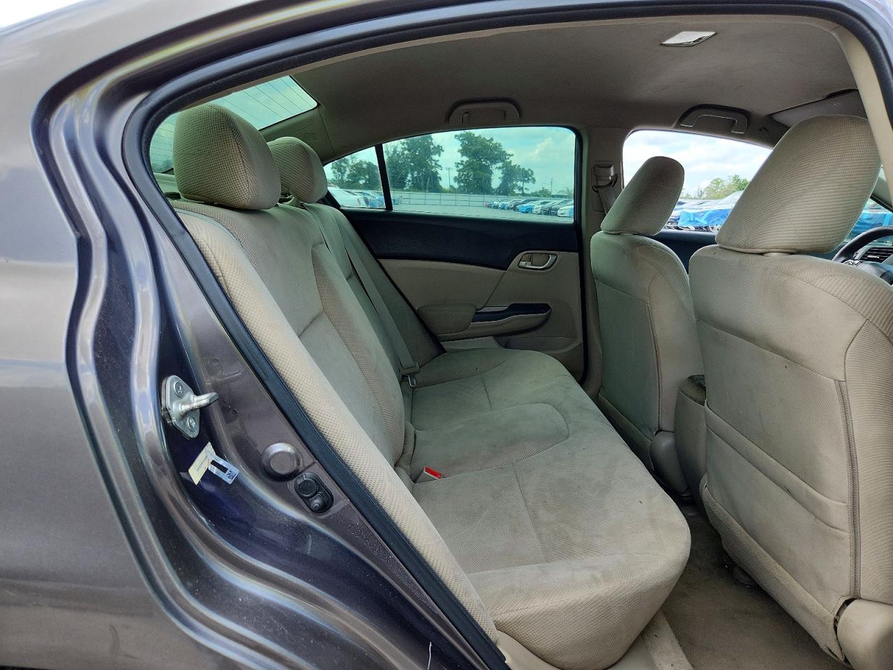 2012 Honda Uk Gray vin: 19XFB2F5XCE338097