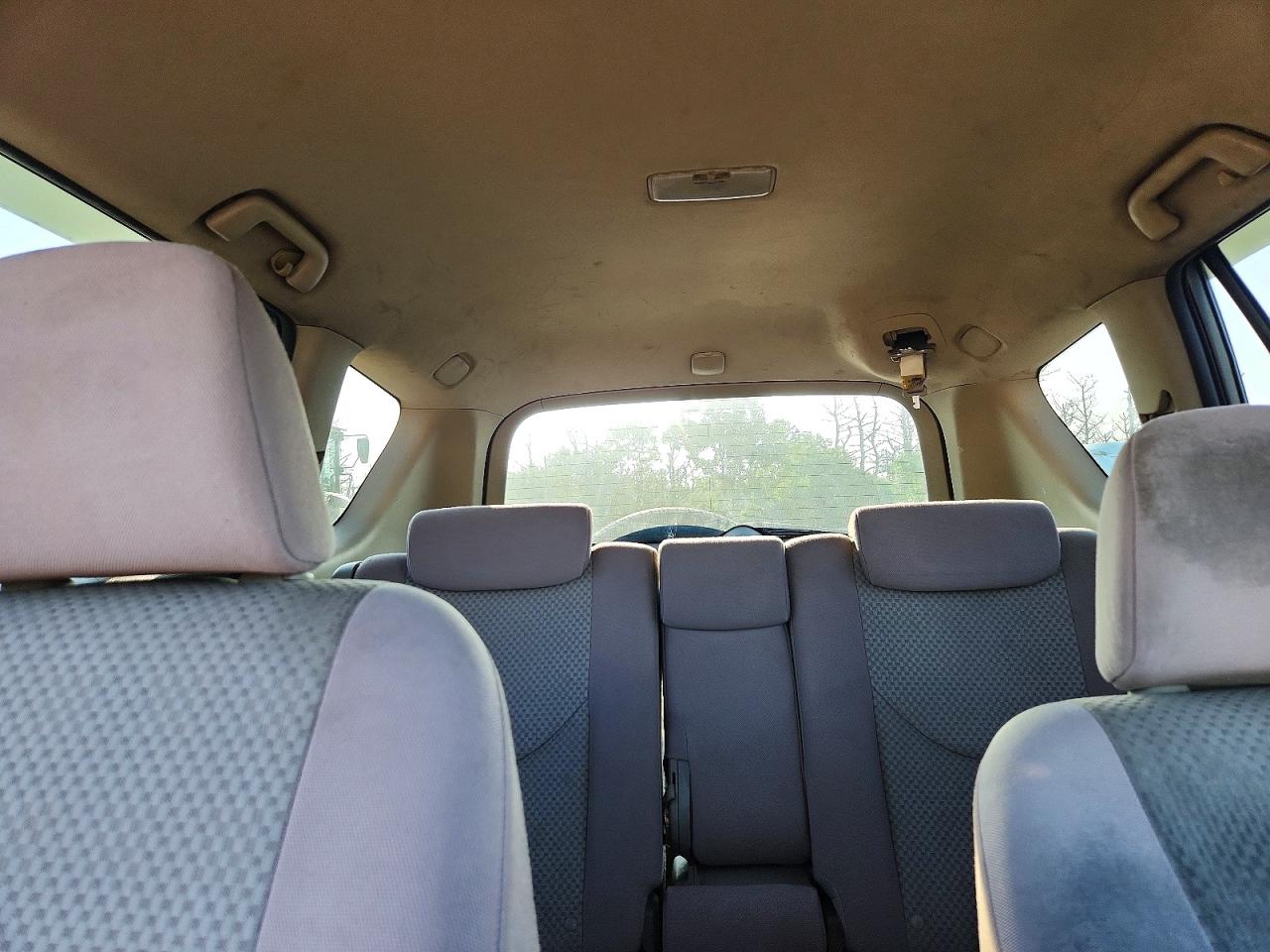 2006 Toyota Rav4 Base Gray vin: JTMBD33V665015409