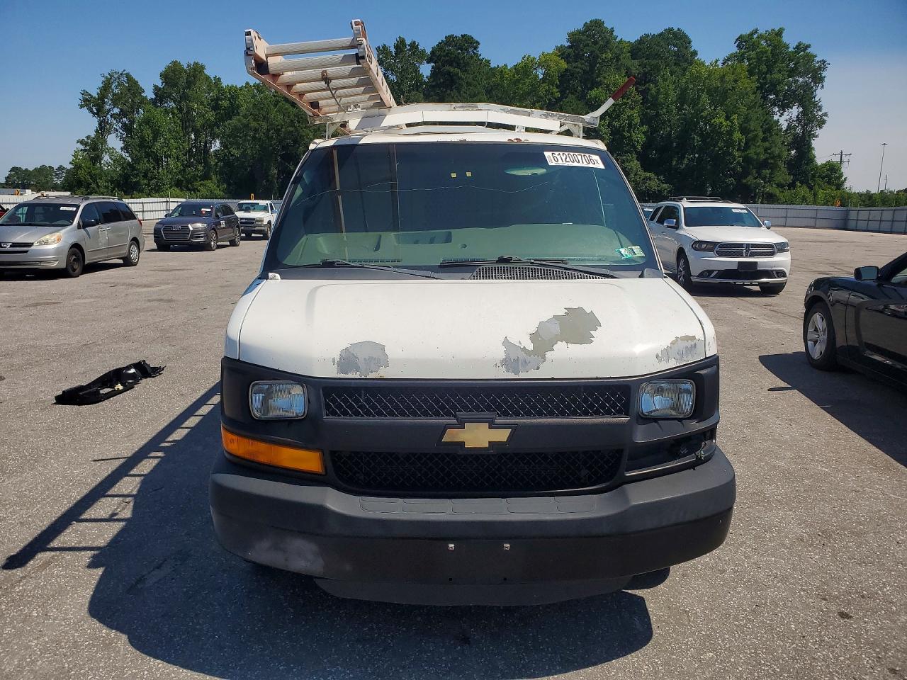 2011 Chevrolet Express G2500 White vin: 1GCWGFCG8B1135368