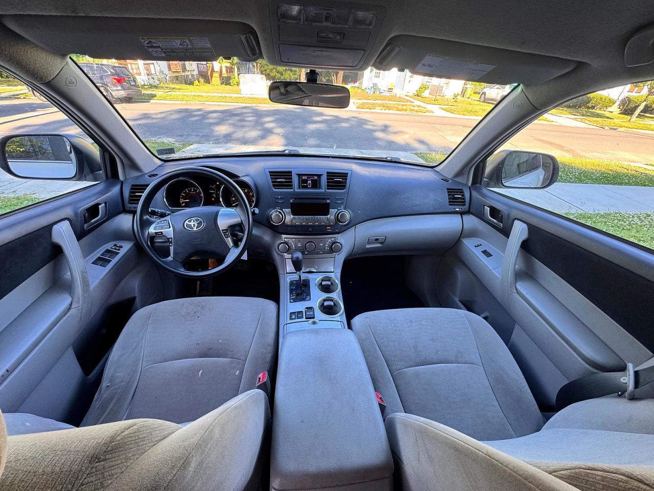 2011 Toyota Highlander Base White vin: 5TDBK3EH2BS090027