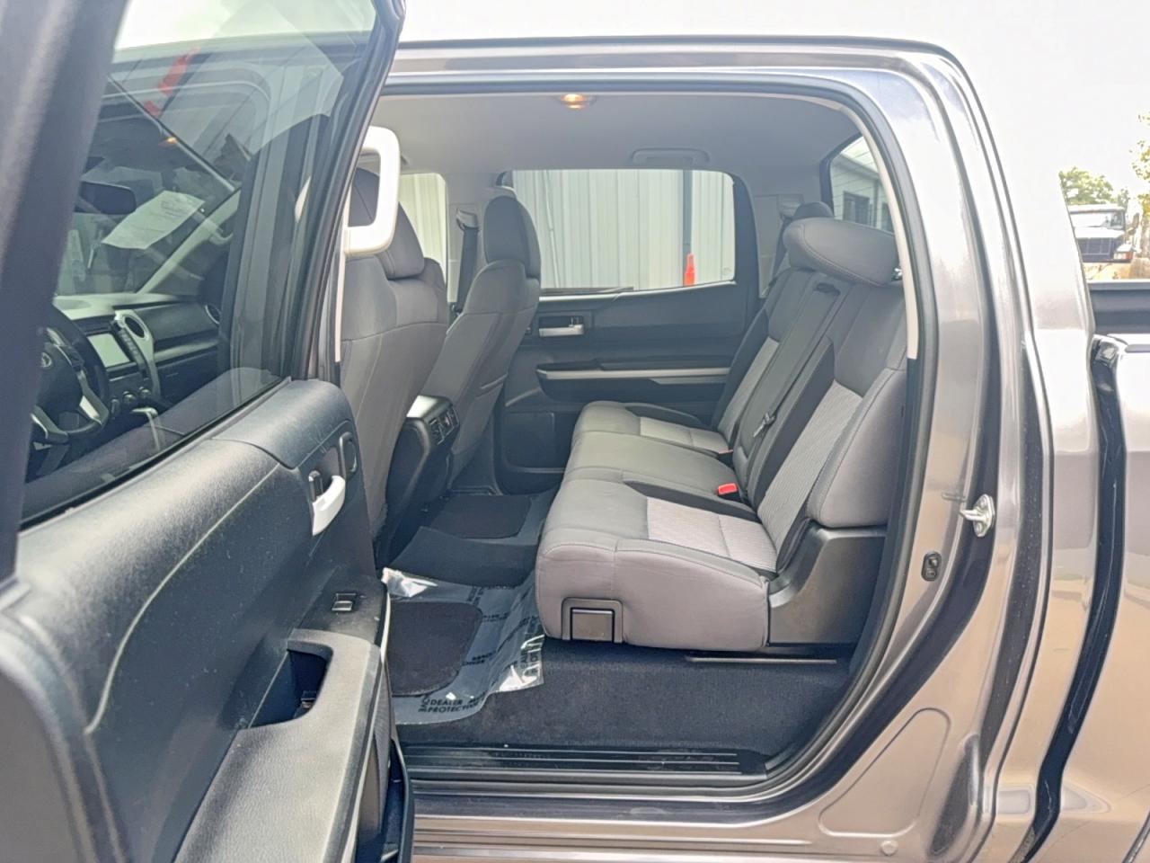 2015 Toyota Tundra Crewmax Sr5 Gray vin: 5TFEM5F10FX088619