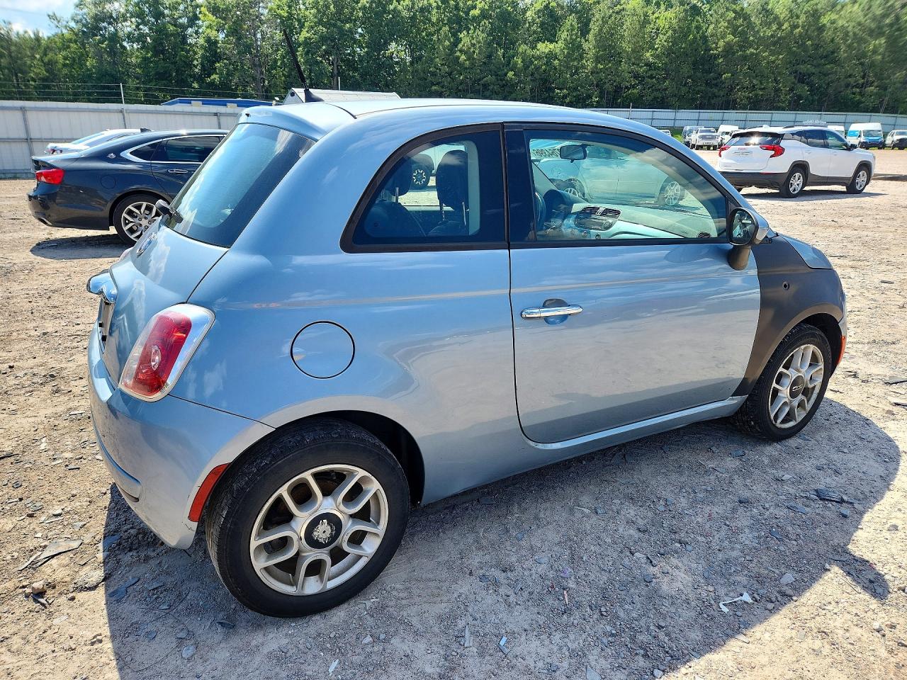 2015 Fiat 500 Pop Blue vin: 3C3CFFAR3FT667348