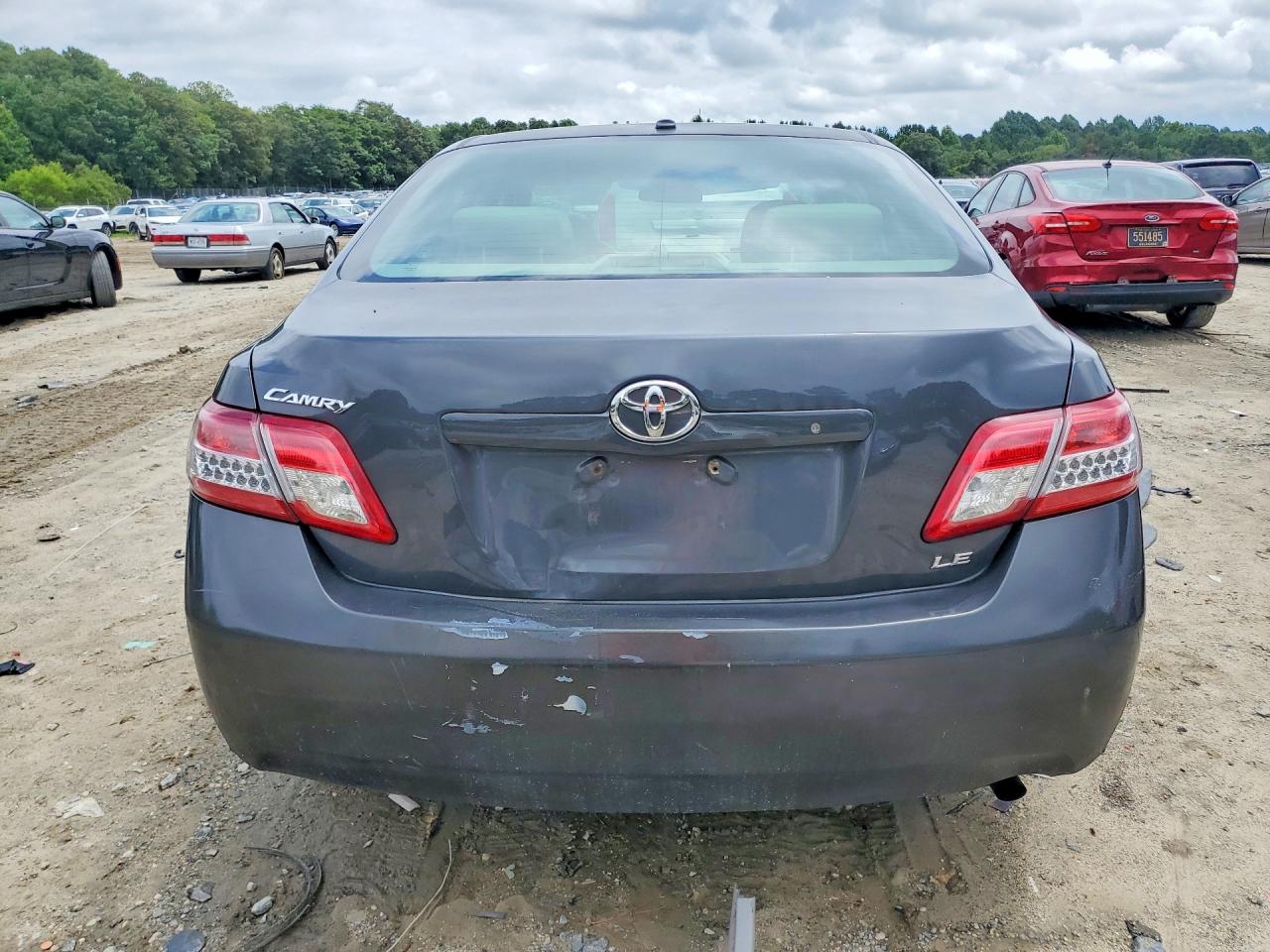2010 Toyota Camry Le Gray vin: 4T1BF3EKXAU567132