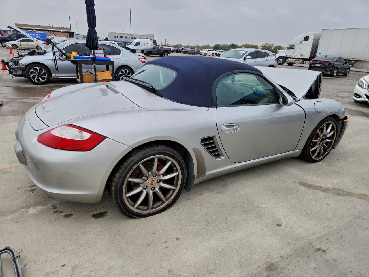 2005 Porsche Boxster S Silver vin: WP0CB29895U732123