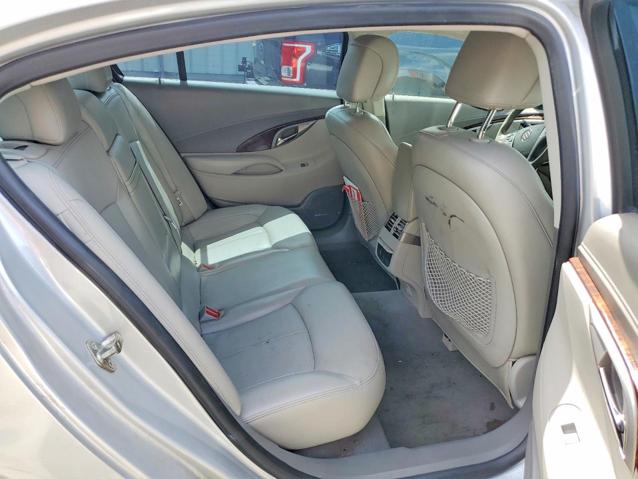 2010 Buick Lacrosse Cxl Silver vin: 1G4GD5EG2AF228890