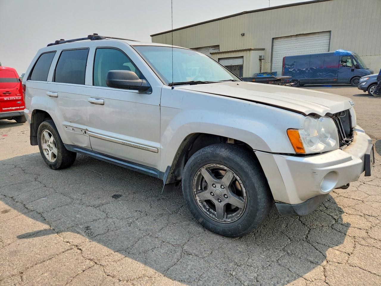 2005 Jeep Grand Cherokee Limited Серебряный vin: 1J8HR58N15C623311