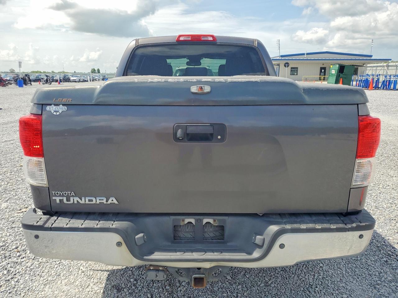 2012 Toyota Tundra Crewmax Limited Gray vin: 5TFFY5F13CX116899