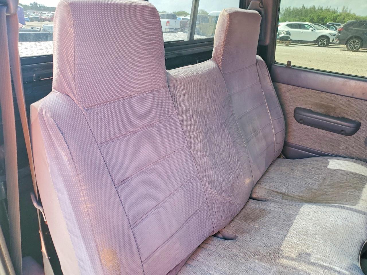 1998 Toyota Tacoma Base Black vin: 4TANL42N2WZ081533