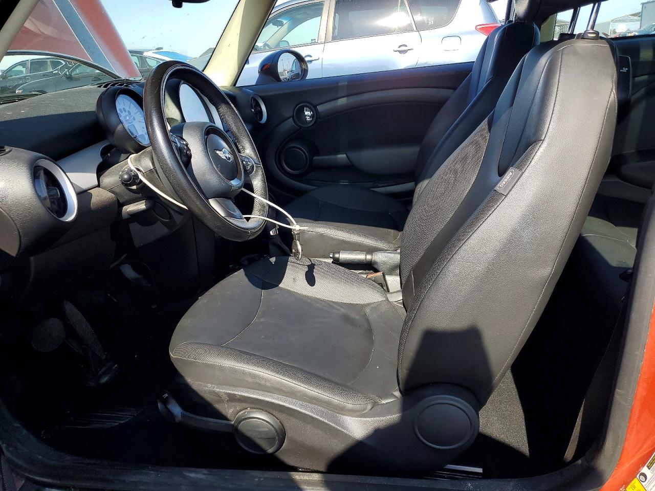 2013 Mini Cooper Two Tone vin: WMWSU3C54DT678452