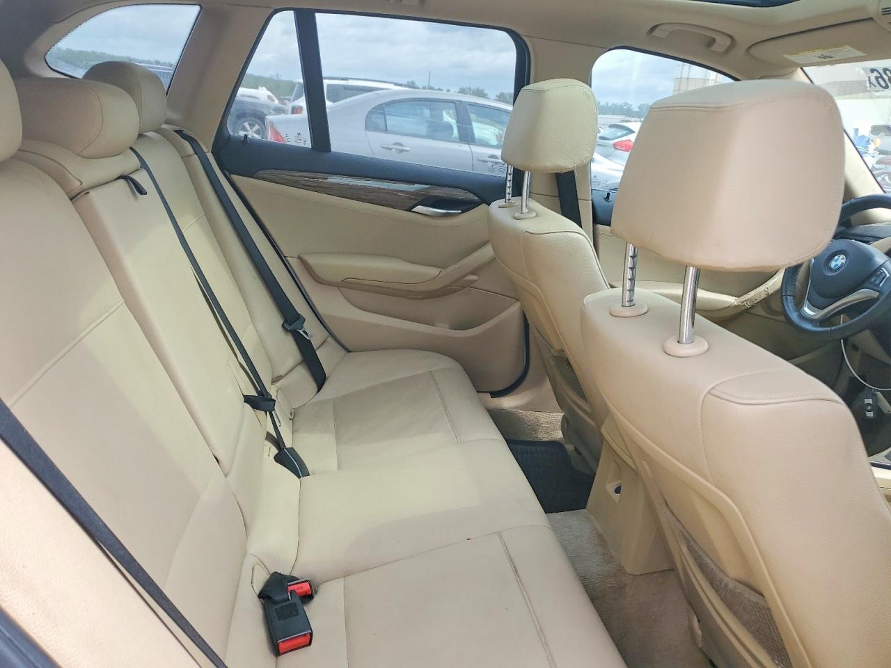 2014 Bmw X1 Xdrive28i Белый vin: WBAVL1C50EVY20659