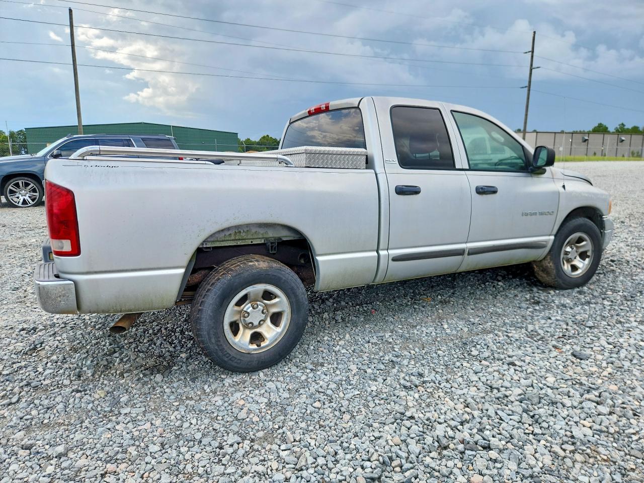 2002 Dodge Ram 1500 Silver vin: 3D7HA18N22G117735