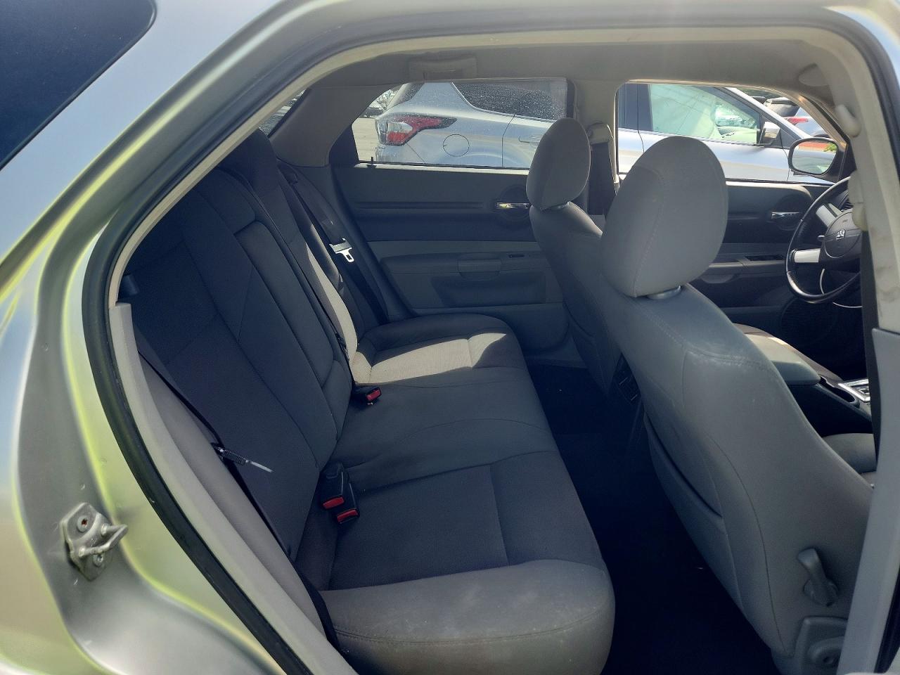 2007 Dodge Magnum Sxt Silver vin: 2D4FV47V27H772674
