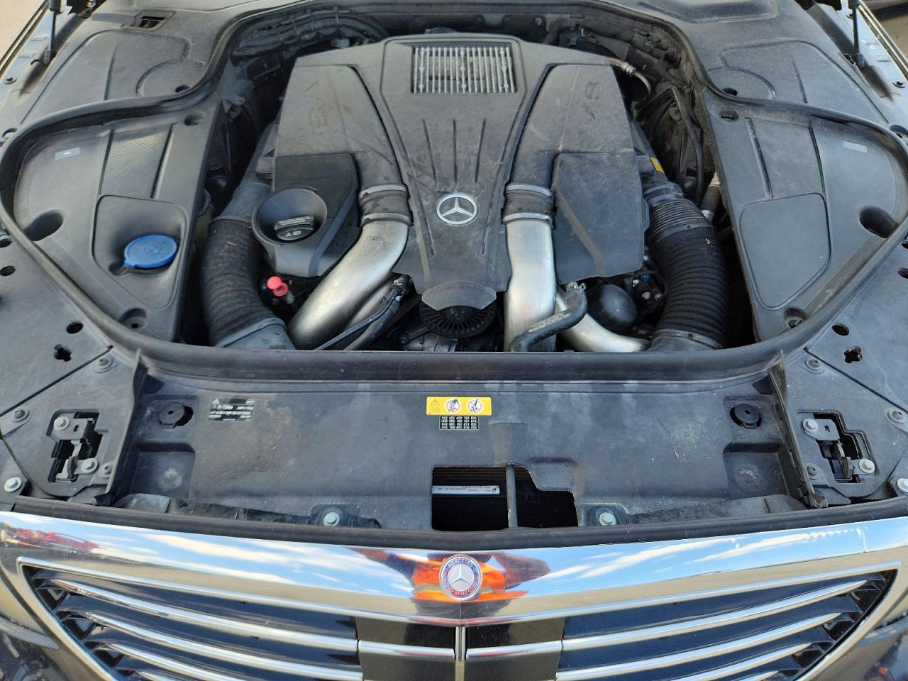 2015 Mercedes-benz S 550 Black vin: WDDUG8CB0FA136887