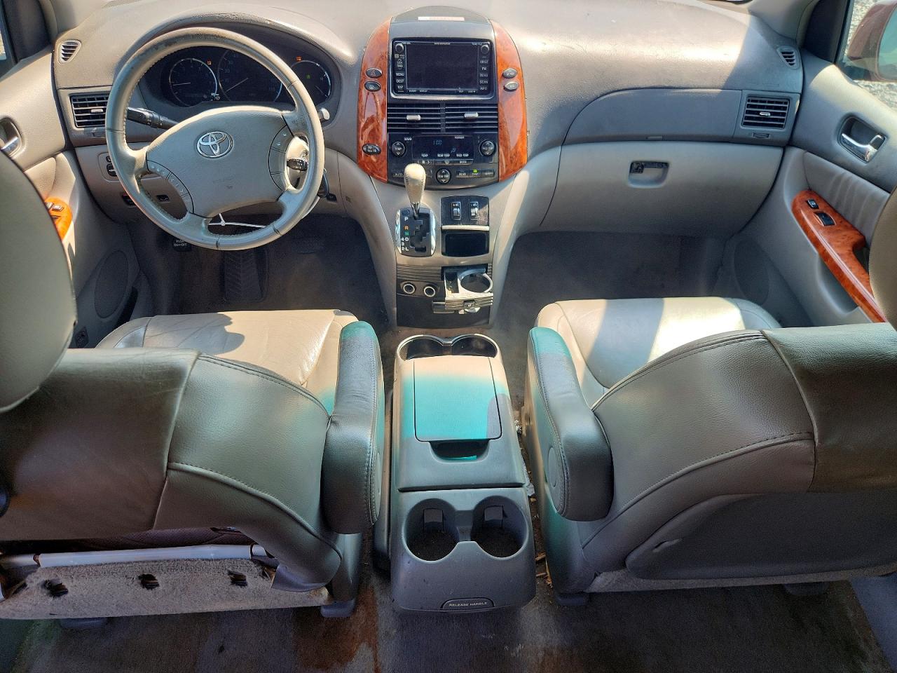 2008 Toyota Sienna Xle Темно-бордовый vin: 5TDZK22C48S169273