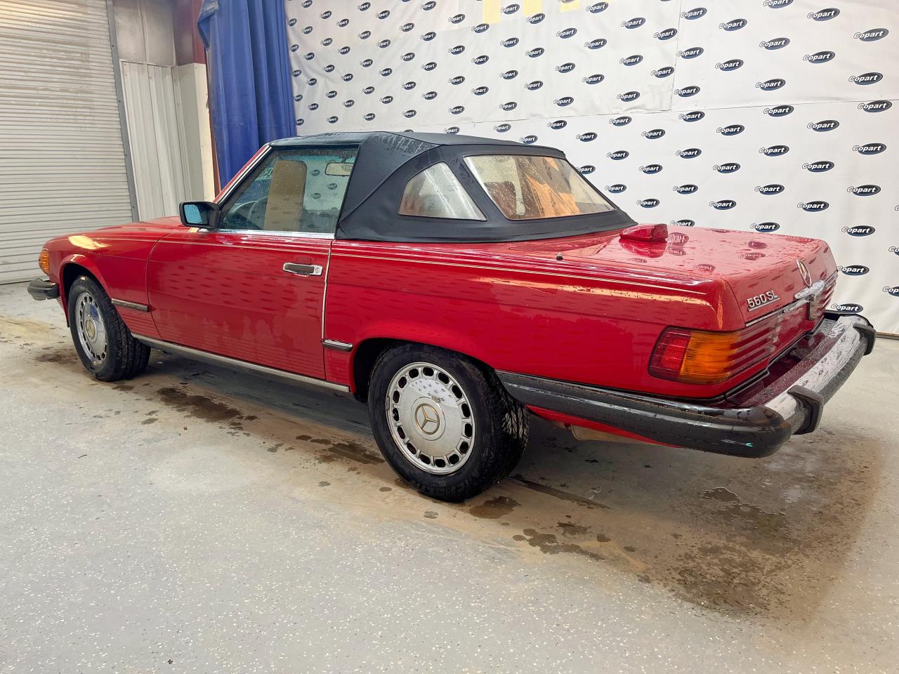 1987 Mercedes-benz 560 Sl Красный vin: WDBBA48D7HA059622