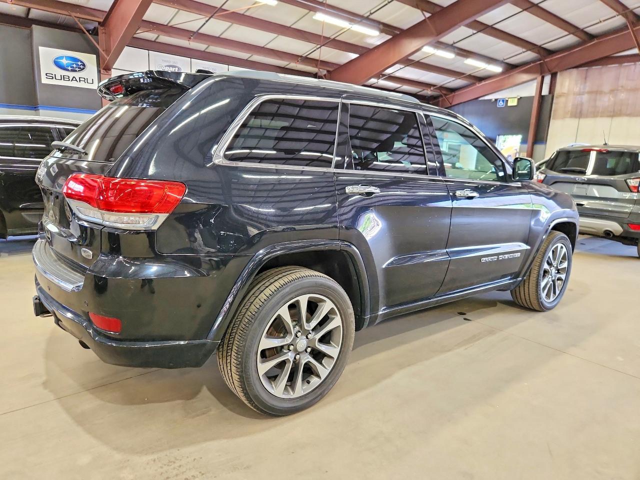2018 Jeep Grand Cherokee Overland Black vin: 1C4RJFCG3JC387871